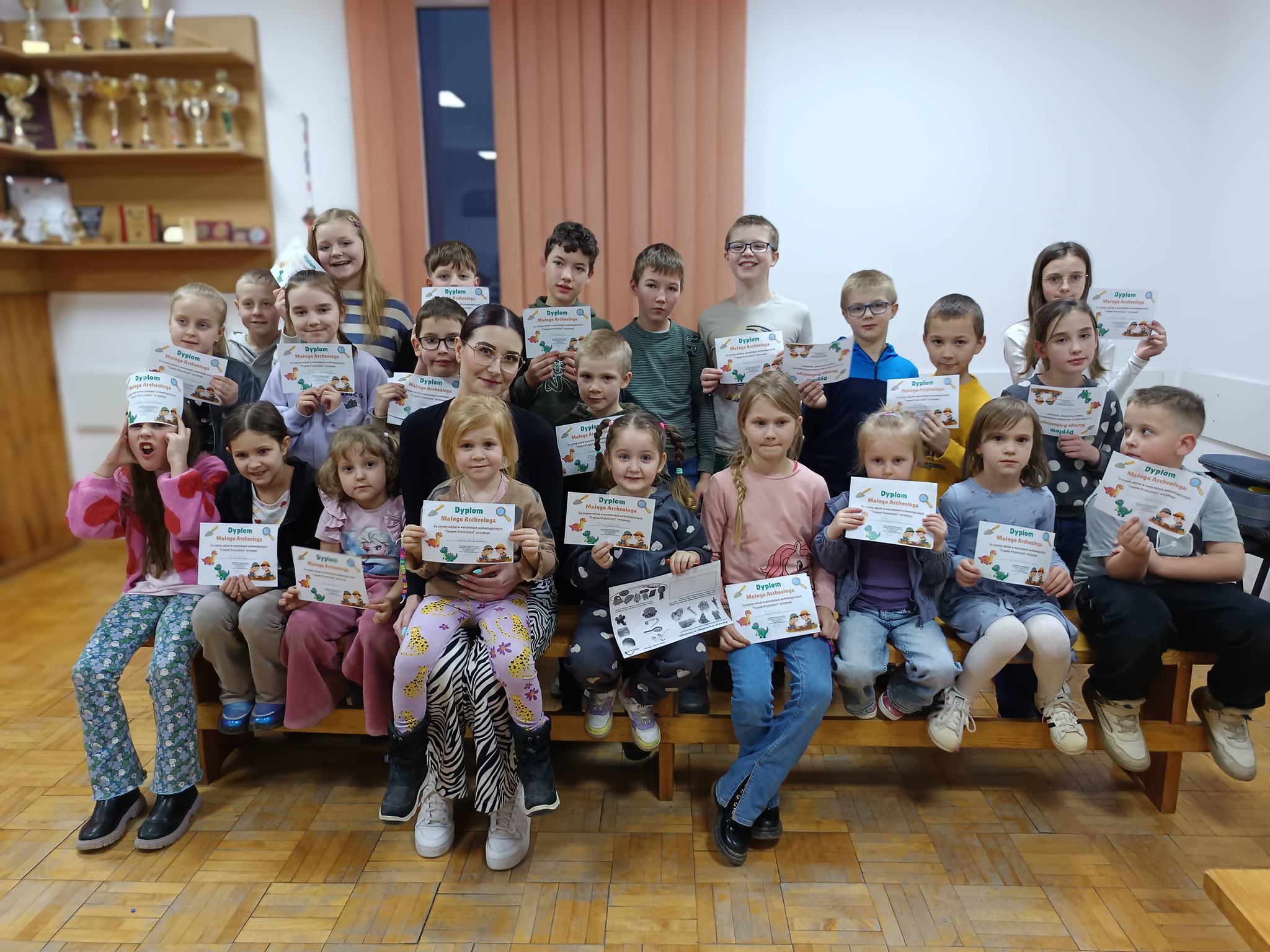 Warsztaty Paleontologiczne w Mokrej Wsi – prehistoria ożyła! 🦴🌋