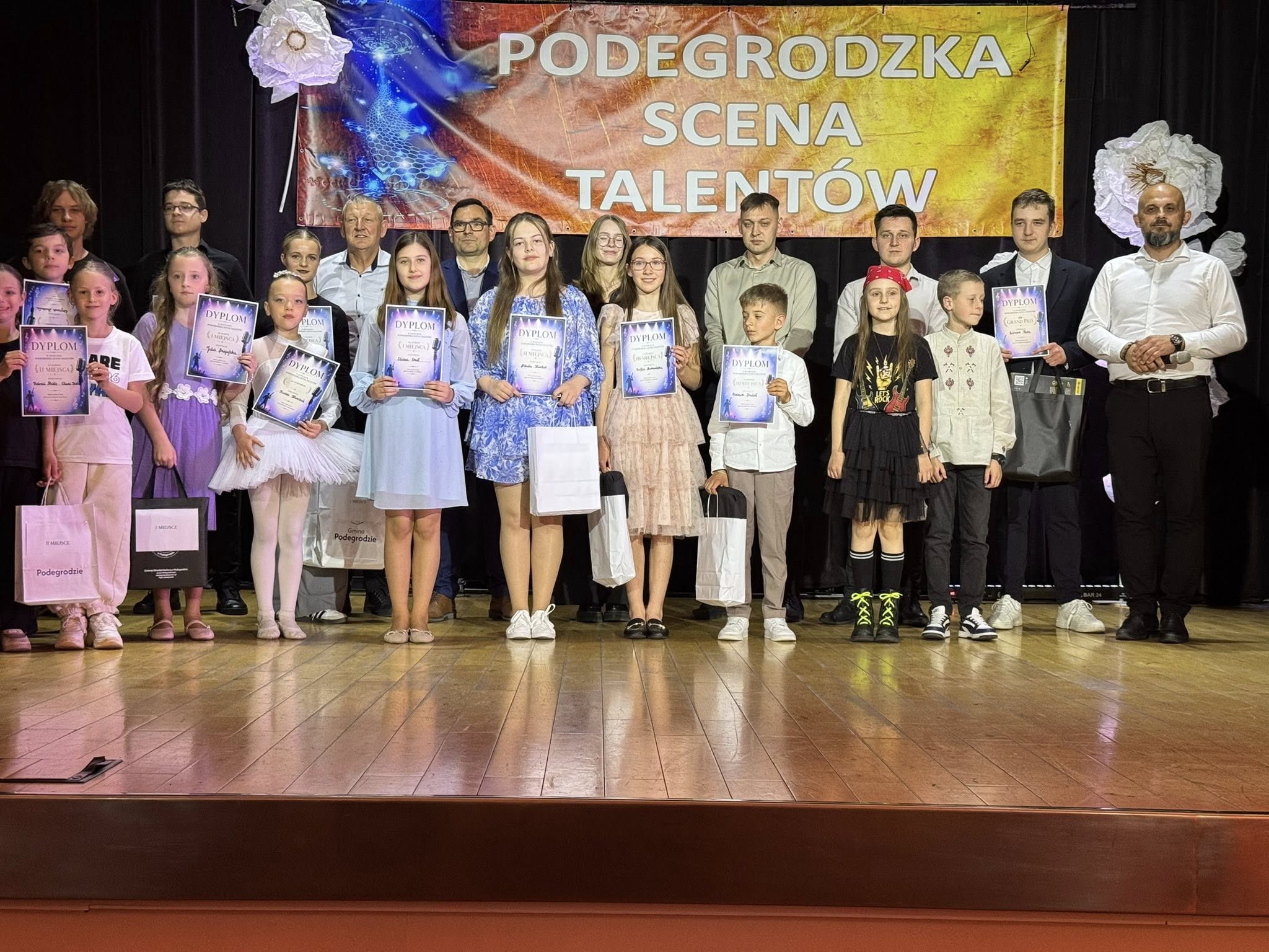 Podegrodzka Scena Talentów” 2026 – muzyka, emocje i niezwykłe talenty na jednej scenie! 🎤✨